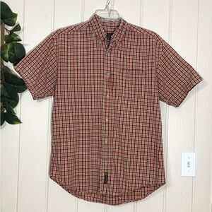 Men’s J. Riggings Short-Sleeve Red Plaid Button Down Shirt 
Medium
100% Cotton